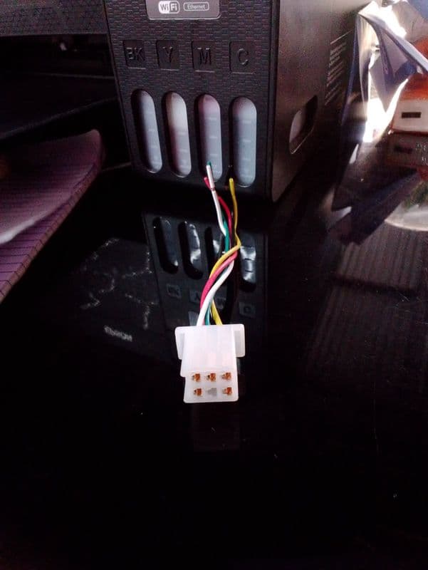 4 to 5 PIN CONNECTOR SOCKET