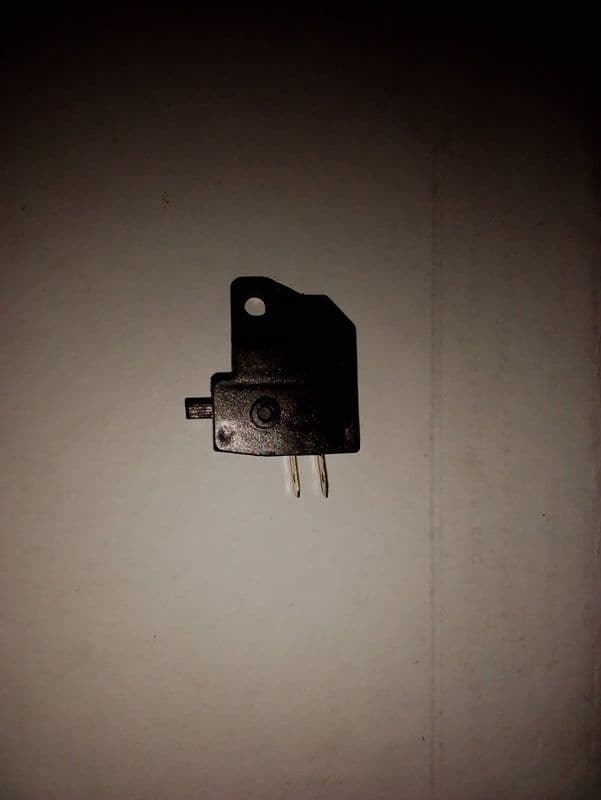 BRAKE LIGHT SWITCH ( rt/ lf)