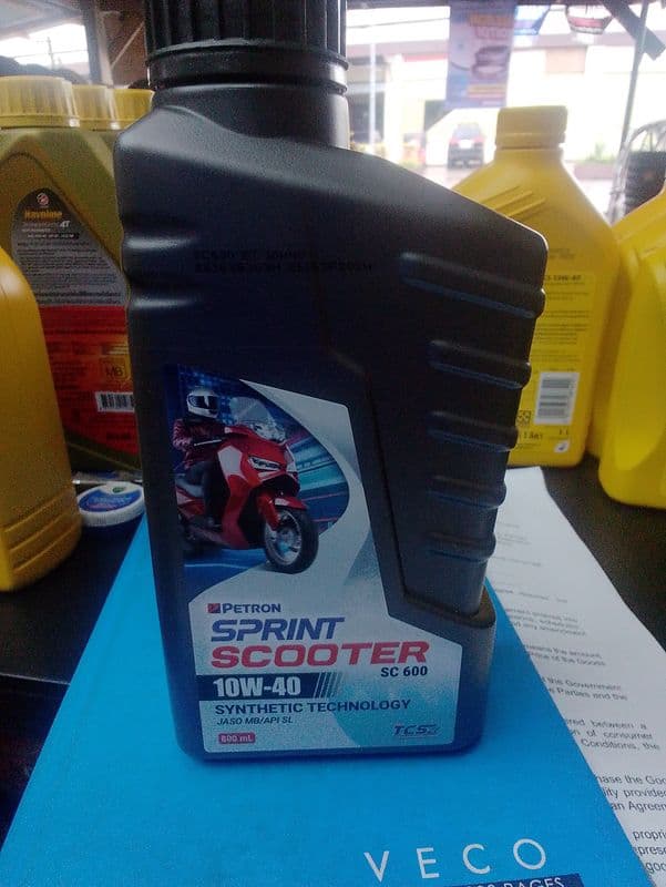 Petron sprint scooter sc600  10w-40 800ml