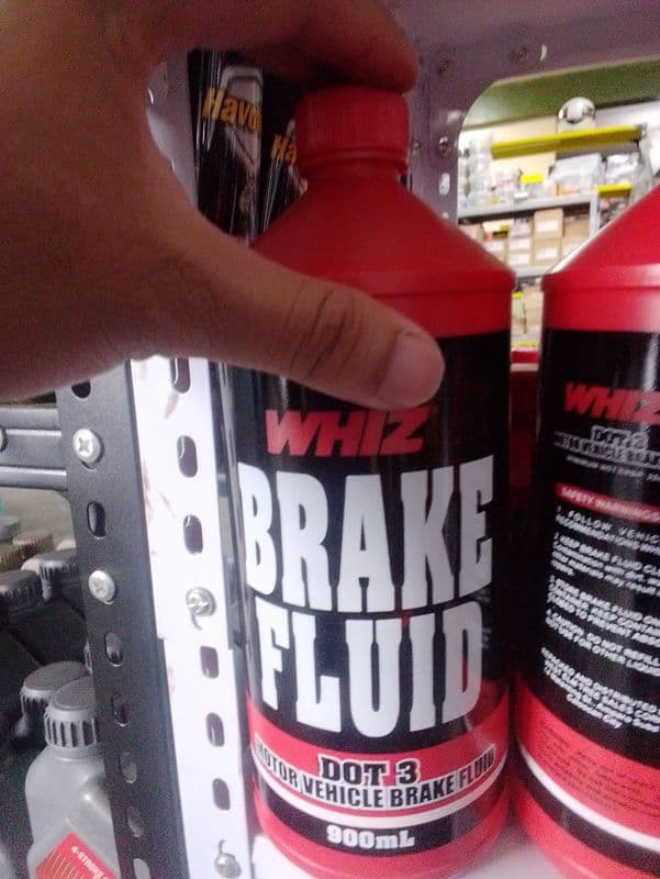 Whiz Break Fluid Dot3 Motor Vehicle Break Fluid 900ml